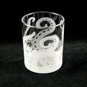 Octopus Tentacles Rocks Glasses Set of 4 Cthulhu Squid Kraken Lovecraft Cephalopod Custom Etched Tumbler Glass Barware image 5