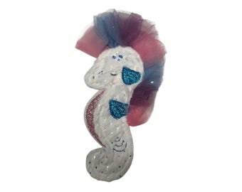 Sonderangebote SALE Embroidered Seahorse Felt Applique, Fantasy Decor