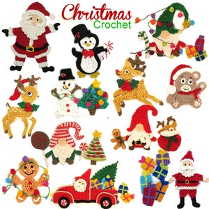 Puede incluir: Una colección de adornos navideños de crochet coloridos, que incluyen a Papá Noel, un pingüino, un reno, un muñeco de nieve, un árbol de Navidad, un gnomo, un hombre de jengibre, un oso de peluche y una camioneta que lleva regalos.