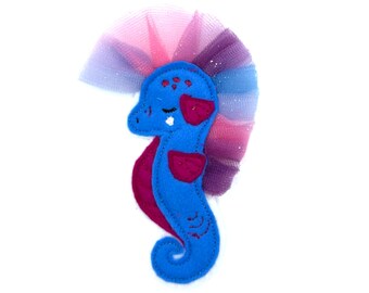 Sonderangebote SALE Embroidered Seahorse Felt Applique, Fantasy Decor