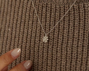 Halskette Silber Gänseblümchen | Daisy necklace | 925 Sterling Silber | Geschenk Tochter, Damen | filigrane Gänseblümchenkette | DAISY KETTE