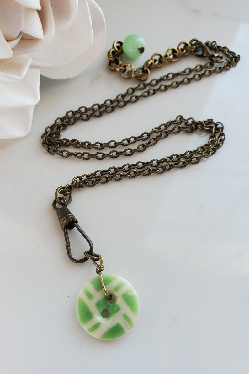 Antique button necklace. Victorian jewelry. Layering necklace. Necklace for stacking. Upcycled jewelry. China jewelry. Apple green vintage necklace. Button jewelry. Gift for her. Handmade gift. Necklaces for women. 19th Century china button necklace.