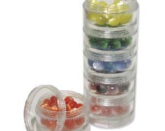 Die Beadsmith 6-Stack-Gläser zur Aufbewahrung – 1,5 Zoll im Durchmesser, 1,5 x 5 Zoll mit 1 Schraubdeckel. Perlen nicht im Lieferumfang enthalten.