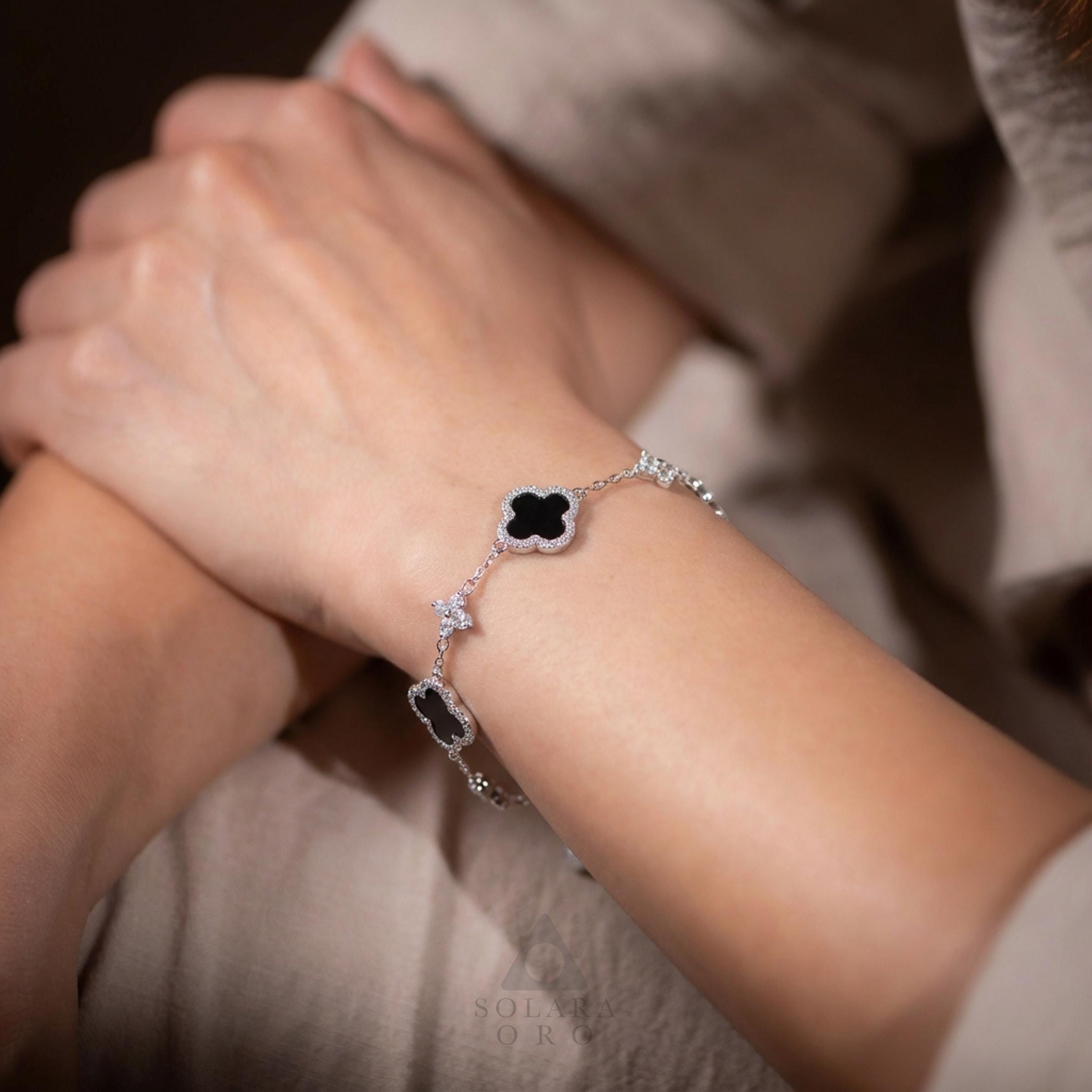 Black silver clover bracelet - Etsy 日本