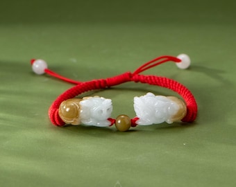 Bracciale doppio Pixiu in giada tipo A / Amuleto della ricchezza in giada bianca color miele, cordino rosso
