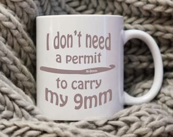 Mug drôle au crochet pour grand-mère Gun Humour tasse crochet de fil cadeau insolite cadeau de fête des mères difficile à acheter pour un cadeau de Noël