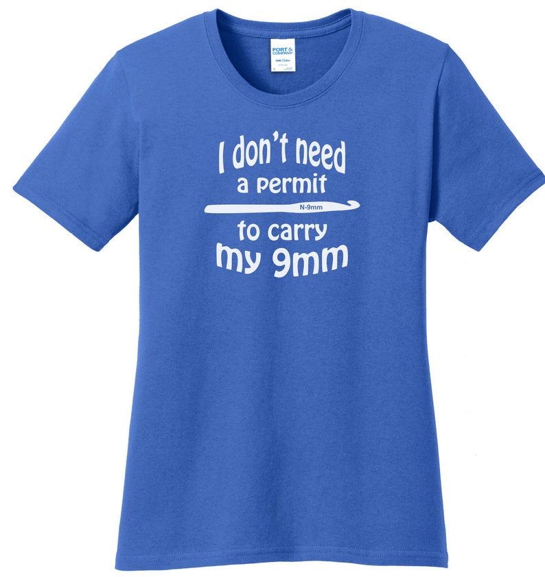 T-shirt drôle au crochet, humour sur les armes à feu, Tshirt en laine, cadeau insolite image 2