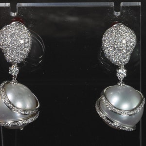 Spectacular celestial vintage 14K white gold, diamond and huge south sea pearl earrings, over the top! luxury, elegant sparkles