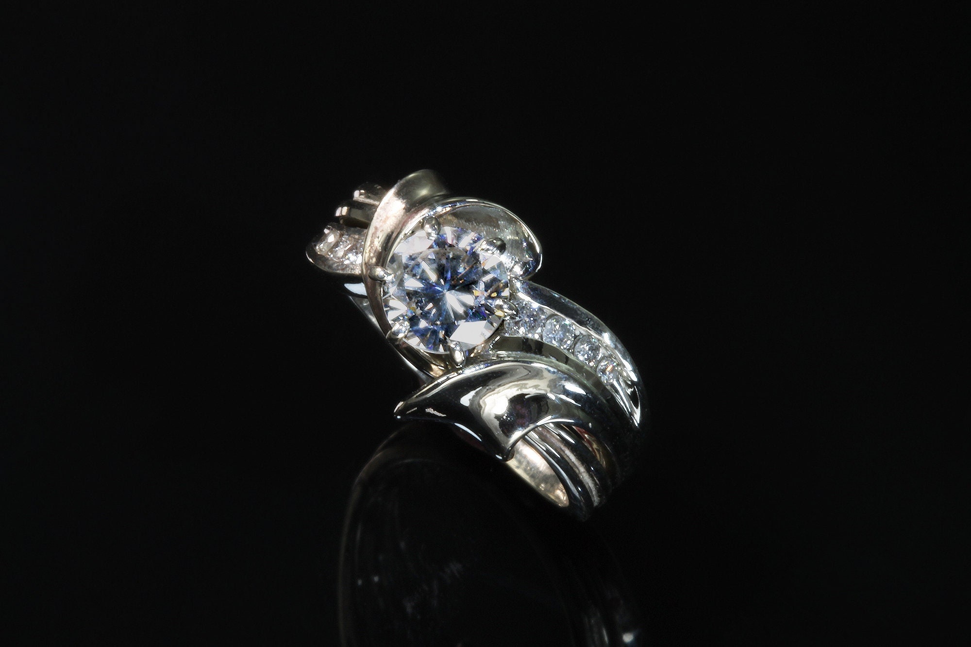 Diamond Bridal Set - Interlocking Diamond - Harvey Oaks Jeweler