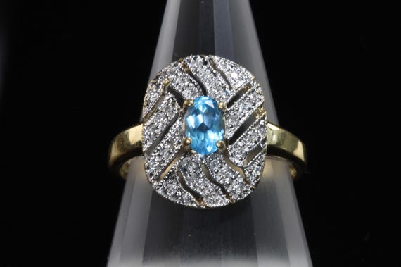 Vintage Sky blue gemstone and diamond 18K yellow gold ring size 8.25