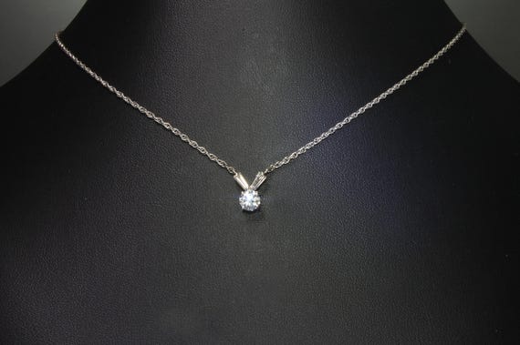 Vintage 14K White gold .92ctw diamond necklace, Wow!, Sparkles, 17.5" , gift for her, feminine estate jewelry