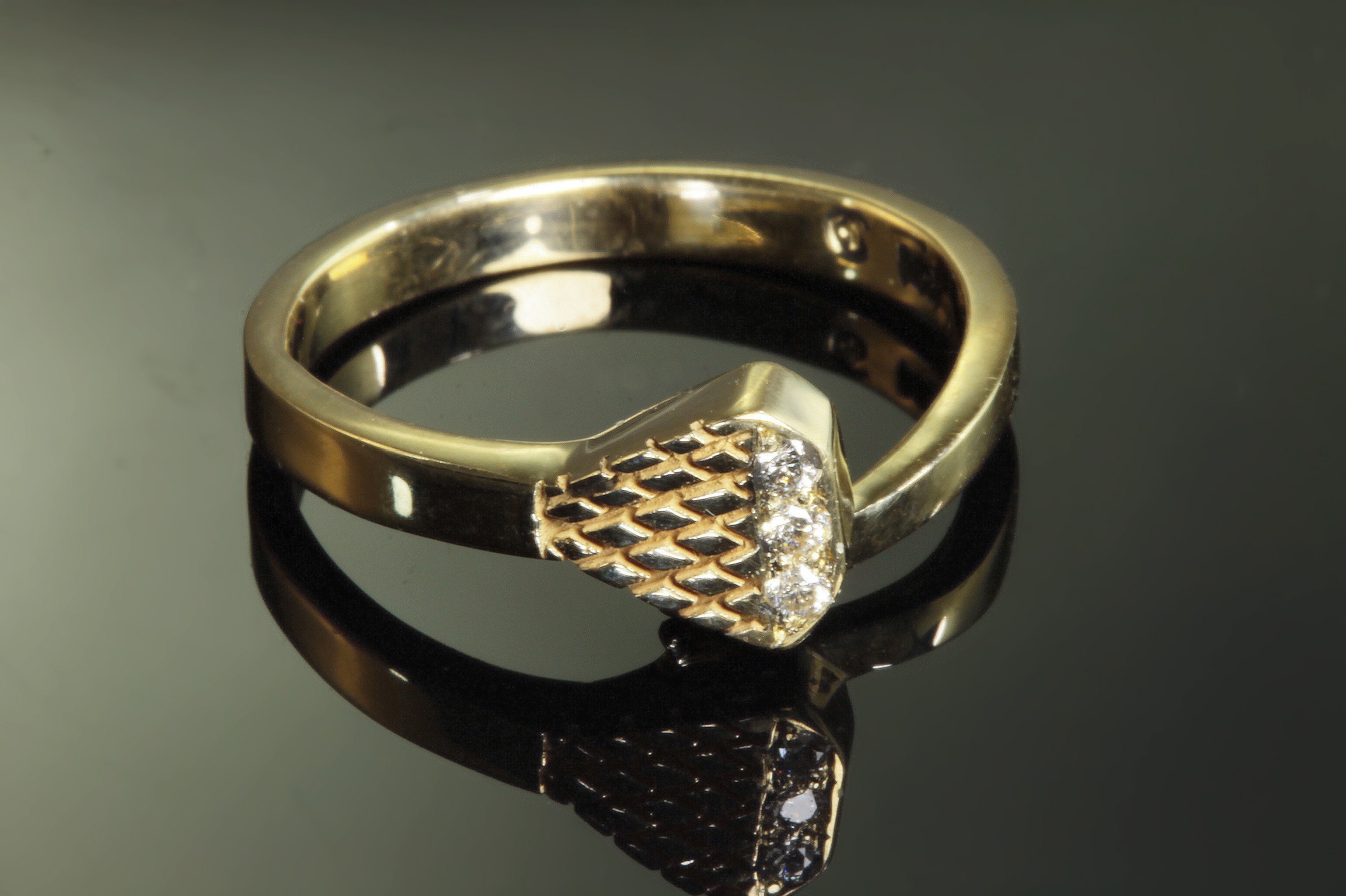 Breeze Horseshoe & Nail Wrap Ring – Greymouth Showcase Jewellers