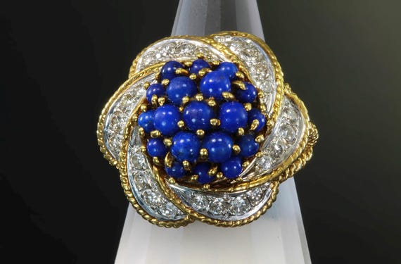 Wow! Vintage 18K yellow gold, lapis lazuli and diamond ring, big and bold statement estate jewelry, blue gemstone
