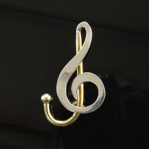 Vintage Taxco G clef sterling silver and brass brooch, music lover gift, musician, treble clef, musical notation, made in Mexico