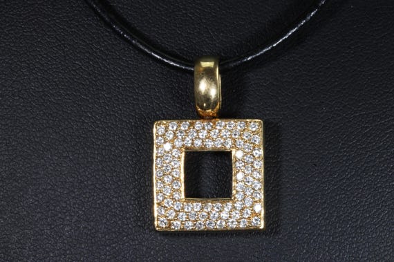 Vintage square pavé diamond pendant, 18K yellow gold