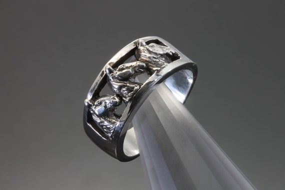 Handmade sterling silver Tennessee Walker ring, Cavallo herd collection, horse breeds, equestrian gift, unisex jewelry, tally ho!