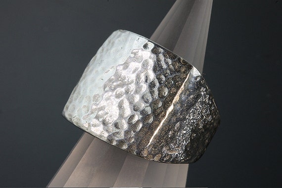 Handmade sterling silver textured ring, statement jewelry, eye catching, geometric, unisex jewelry