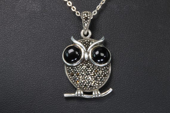 Vintage owl pendant with 18"chain, sterling silver black onyx and marcasite. Give a hoot! Cute bird jewelry, ornithologist gift idea
