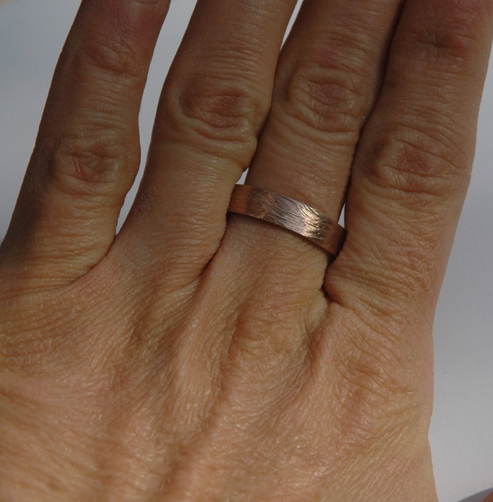 Rose Gold 5mm Wood Grain Textured Wedding Band Male Wedding Etsy