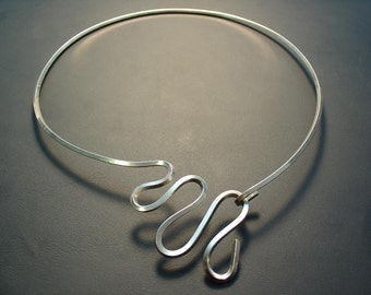 Silver Swirl Necklace