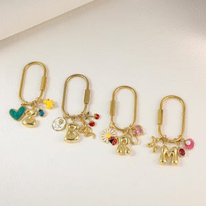 Personalisierter Schlüsselanhänger, Taschenanhänger mit Initialen und Geburtsstein, Handtaschenaccessoire, Geschenk für Brautjungfern, Weihnachtsgeschenk für sie