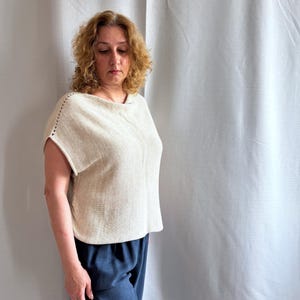 Minimalist Pullover Sweater, Beige Cut Out Sweater, Long Wool Top for Winter, Christmas Wife Gift, Elegant Woolen Sweater, Ladies Sweater