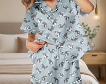Pijama corto de satén de Cenicienta, Lucifer Cat, pijama corto de villano de Disney, pijama de vacaciones en Disneyland, pijama de princesa para fans.