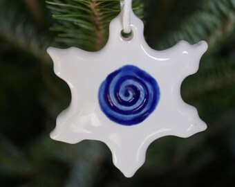 White snowflake w/ blue swirl, stoneware ornament, farmhouse modern ornaments, rustic ornament, christmas package tag decoration, keepsake