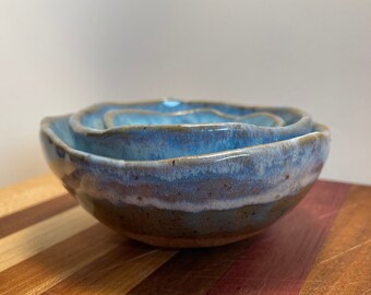 Norse blue Nesting bowls organic form