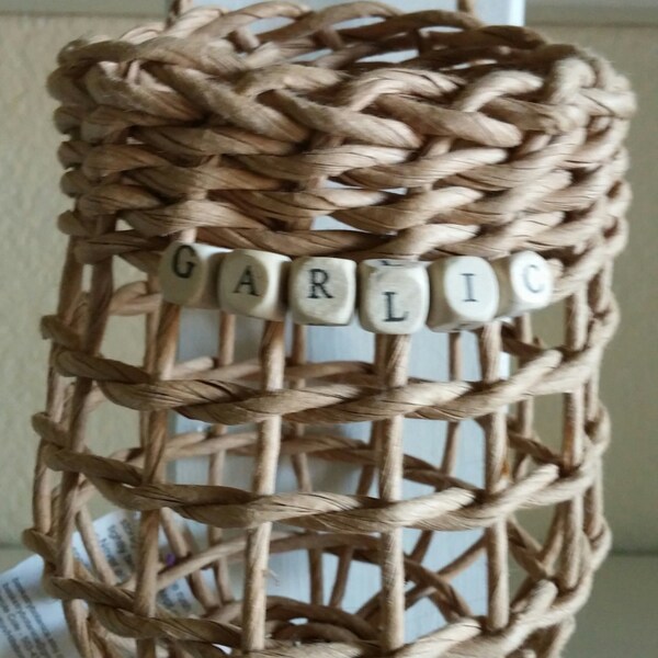 Garlic Baskets with letter beads - says "GARLIC"