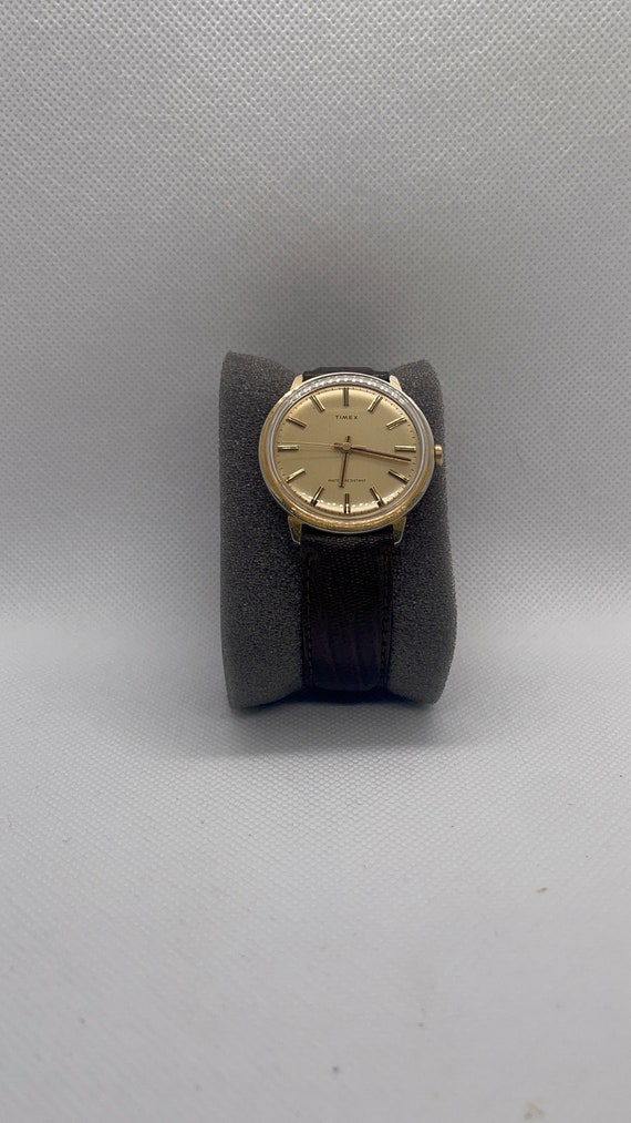 9/10 Vintage Timex impeccable timepiece very accur