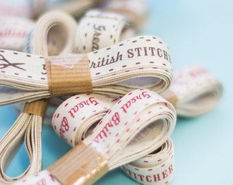 Grande Britannico Stitcher Cucire Stampato Nastro 15mm di larghezza 3m fascio