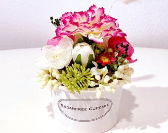 Handmade flower arrangements with artificial flowers in transparent gift box - Fuchsia Cupcake