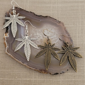 Marihuana Ohrringe, Silber oder Bronze, Unkraut Topf Blatt Schmuck, baumeln Tropfen Ohrringe