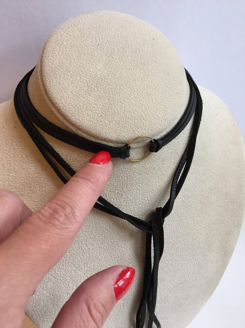 Black leather wrap choker bolo tie necklace Bild 1