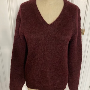 Mohair Sweater / Fuzzy Sweater / 60s Burgundy Mohair V Neck