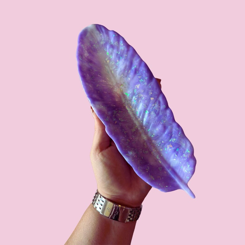 Large Lilac, White & Glitter Feather Jewellery Trinket Bowl Epoxy Resin Feather Bowl Dish For Jewellery Handmade Gift, Friendship Gift zdjęcie 1