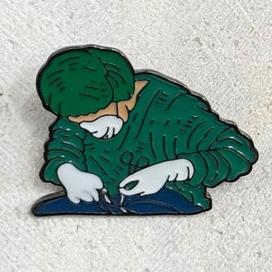 Doctor Enamel Pin, Medical Staff, Nurse Pin Badge, Gift for Doctor, Anatomy, Medicine, Health Care Enamel, Doctor is Performing an Operation