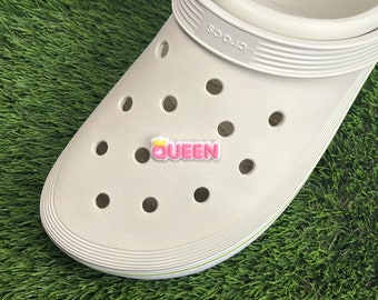 Queen Croc Charm Crown Shoe Charm Queen Charm Clog Cadeau pour fille amant Girly Charm Crocs Pink Pin Charm Gift Girl Shoe Charm Queen Crown