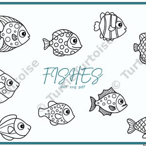 Könnte beinhalten: Eine digitale Sammlung von acht schwarz-weißen Fisch-Strichzeichnungen mit verschiedenen Mustern wie Punkten, Streifen und Schuppen. Das Wort FISHES ist mittig platziert, mit dem Text dxf svg pdf darunter auf einem weißen Hintergrund.