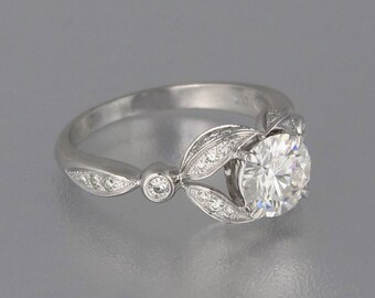 AURORA Engagement Ring in 14K white gold with Moissanite