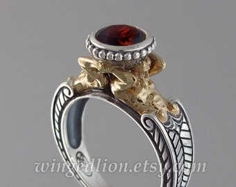 CARYATID 14K gold and silver Ring with Garnet