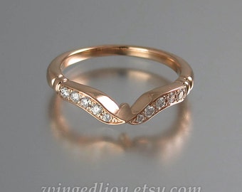 DELIGHT 14K rose gold wedding band with diamonds