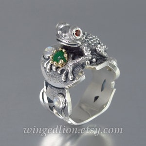 BEFORE THE KISS the Frog Prince ring in silver and 14k gold wth Emerald and moonstones