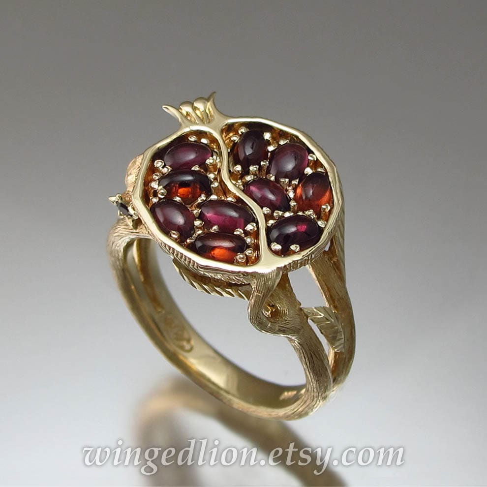 Garnet Ring-garnet and Diamond Ring-round Garnet Ring With Diamonds-garnet  Ring in Yellow Gold and Diamonds - Etsy