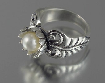 WHITE LOTUS freshwater pearl silver ring