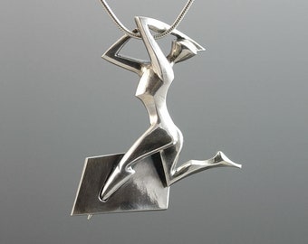 ON THE RUN silver pendant