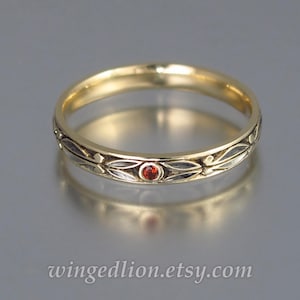 AUGUSTIN 14K Gold Trauring mit Granat unisex stapelbarer Ring