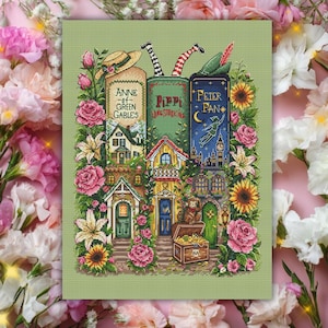 Puede incluir: Un patrón de punto de cruz con tres lomos de libros titulados Anne of Green Gables, Pippi Longstocking y Peter Pan. El diseño incluye una casa, un cofre del tesoro y la silueta de Peter Pan, todo rodeado por coloridos bordes florales.
