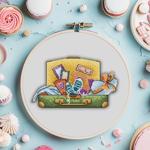 Patrón de punto de cruz de maleta de vacaciones, diseño de viaje, descarga instantánea en PDF, mini punto de cruz, gráfico de bordado, manualidades para amantes de los viajes.